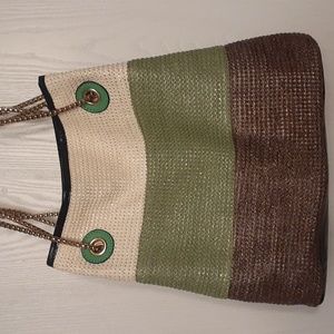 super cute tote bag with faux leather and gold hardware.